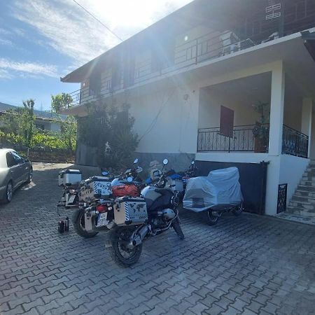Guest House Xhaferaj Берат Экстерьер фото