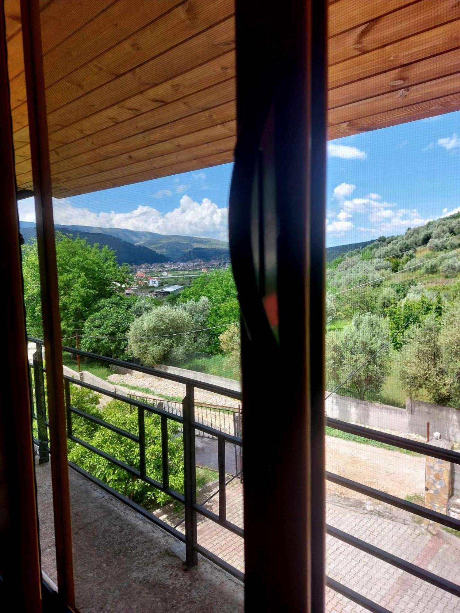Guest House Xhaferaj Берат Экстерьер фото